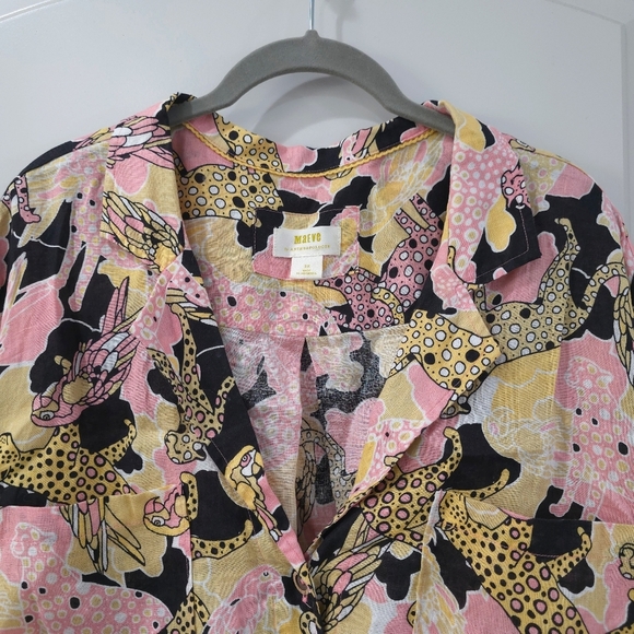 MAEVE Printed Buttondown Surf Shirt, Novelty Printed Cheetah Parrot 100% Linen - Picture 4 of 16
